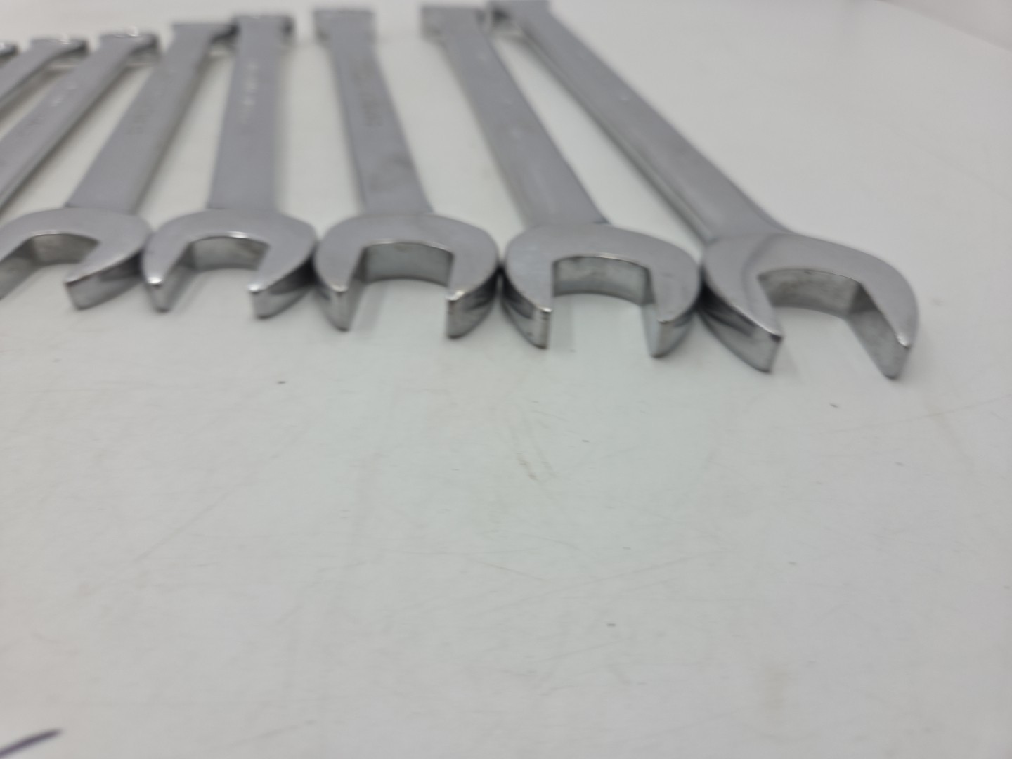 Thorsen 10 Pc. Combo Wrench Set Metric 22, 20, 19, 17, 16, 14, 13, 11, 9 & 8MM