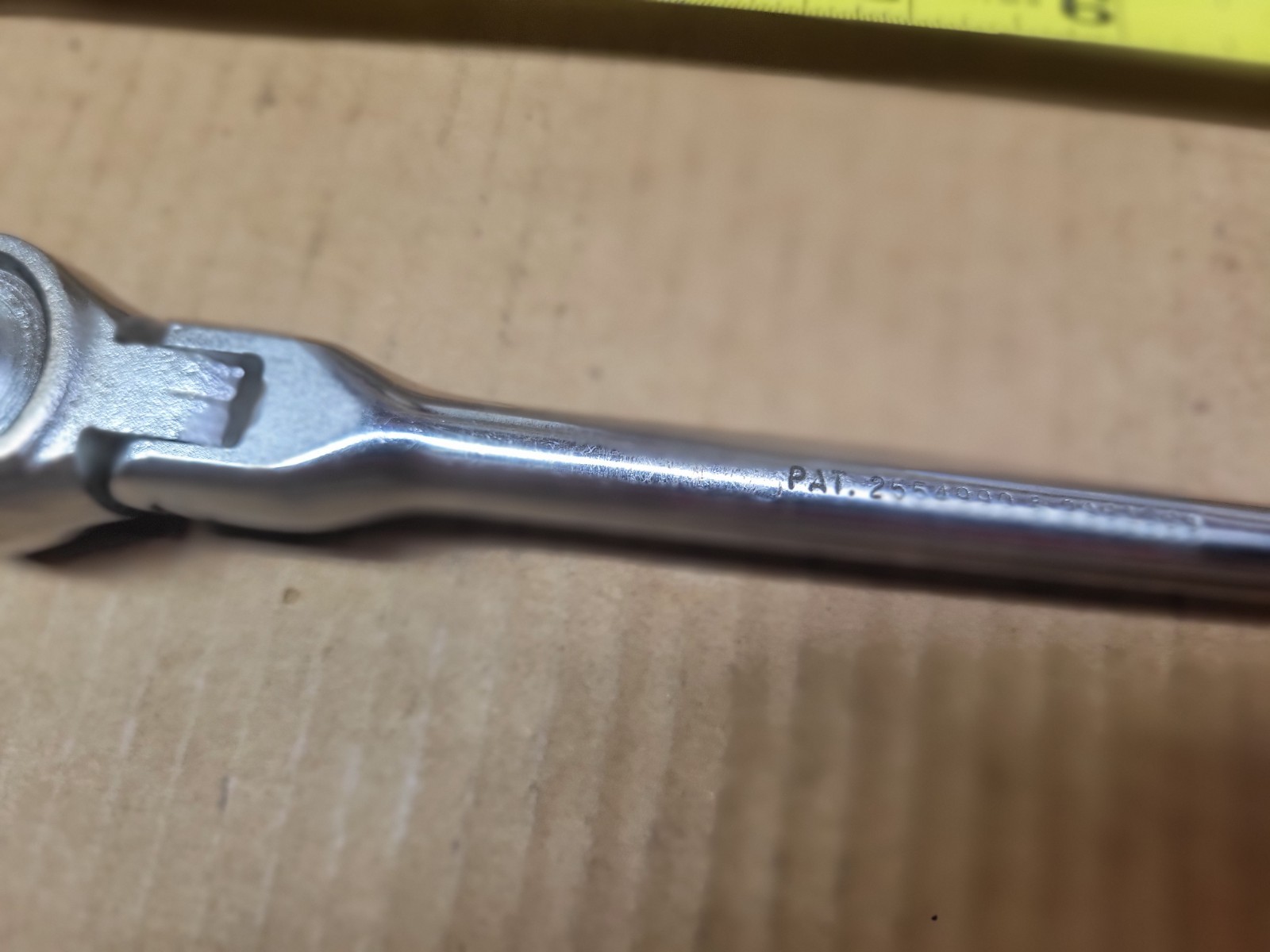 Husky USA 10-1/2″ 3/8″ Drive Long Handle Flex Head Ratchet No CB54