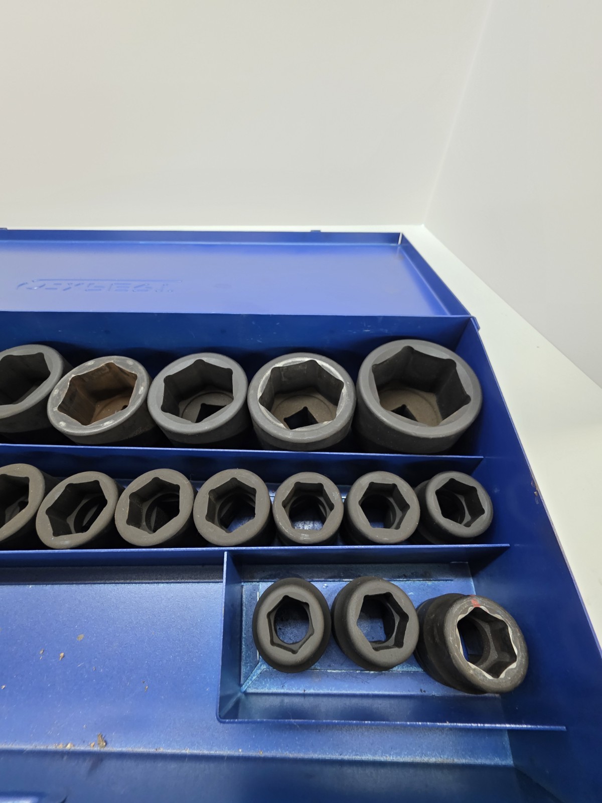 Expert Tools Metric 3/4 Drive Socket Set Shallow Sold By Mac Tools 24pc