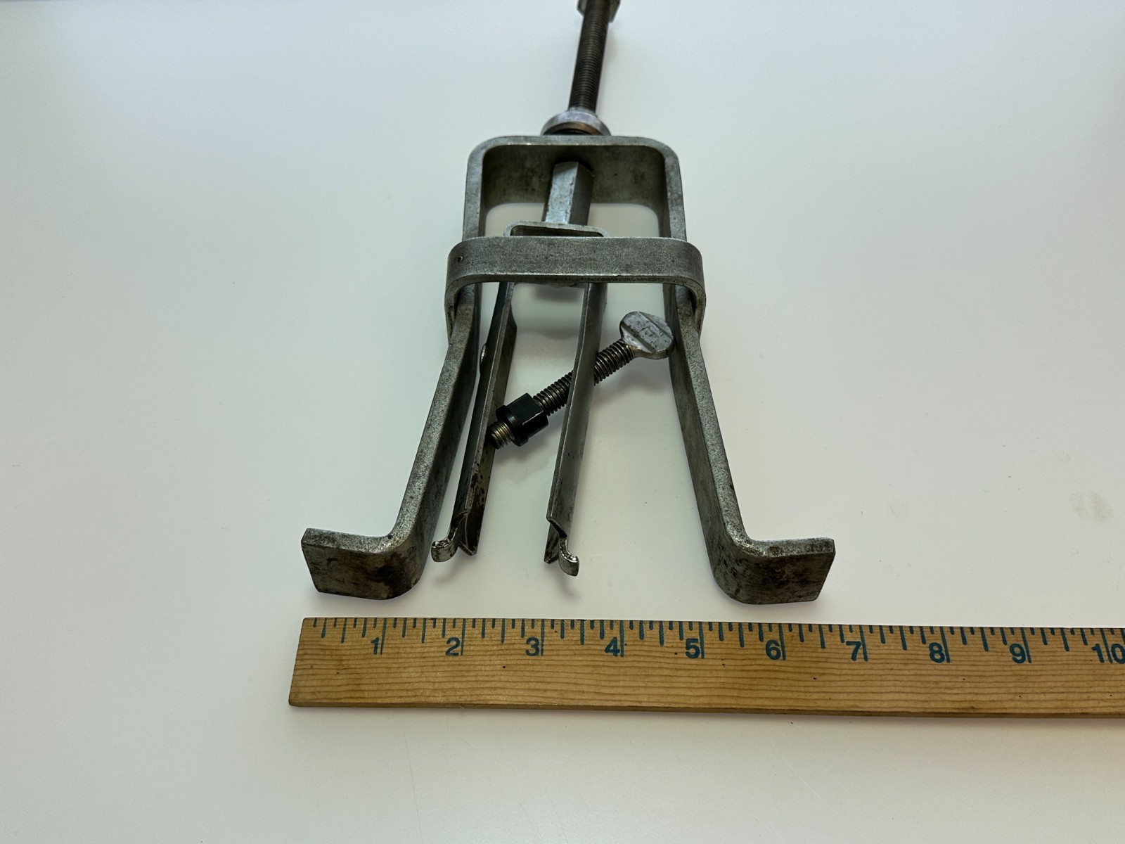 Kent-Moore Tools USA KM J-33367 Bearing Cup Puller Bridge