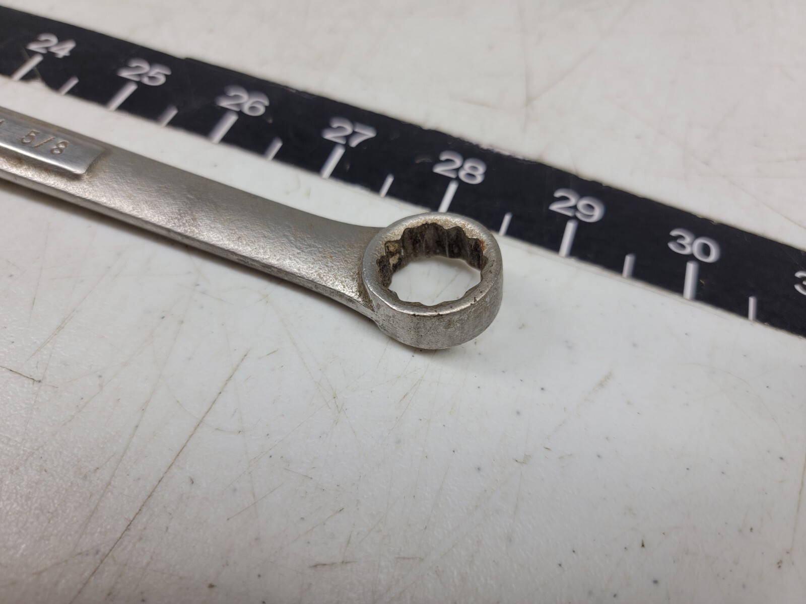 Craftsman Tools USA 43924 -VV- 9/16in. x 5/8in. 12-Point Double Box End Wrench