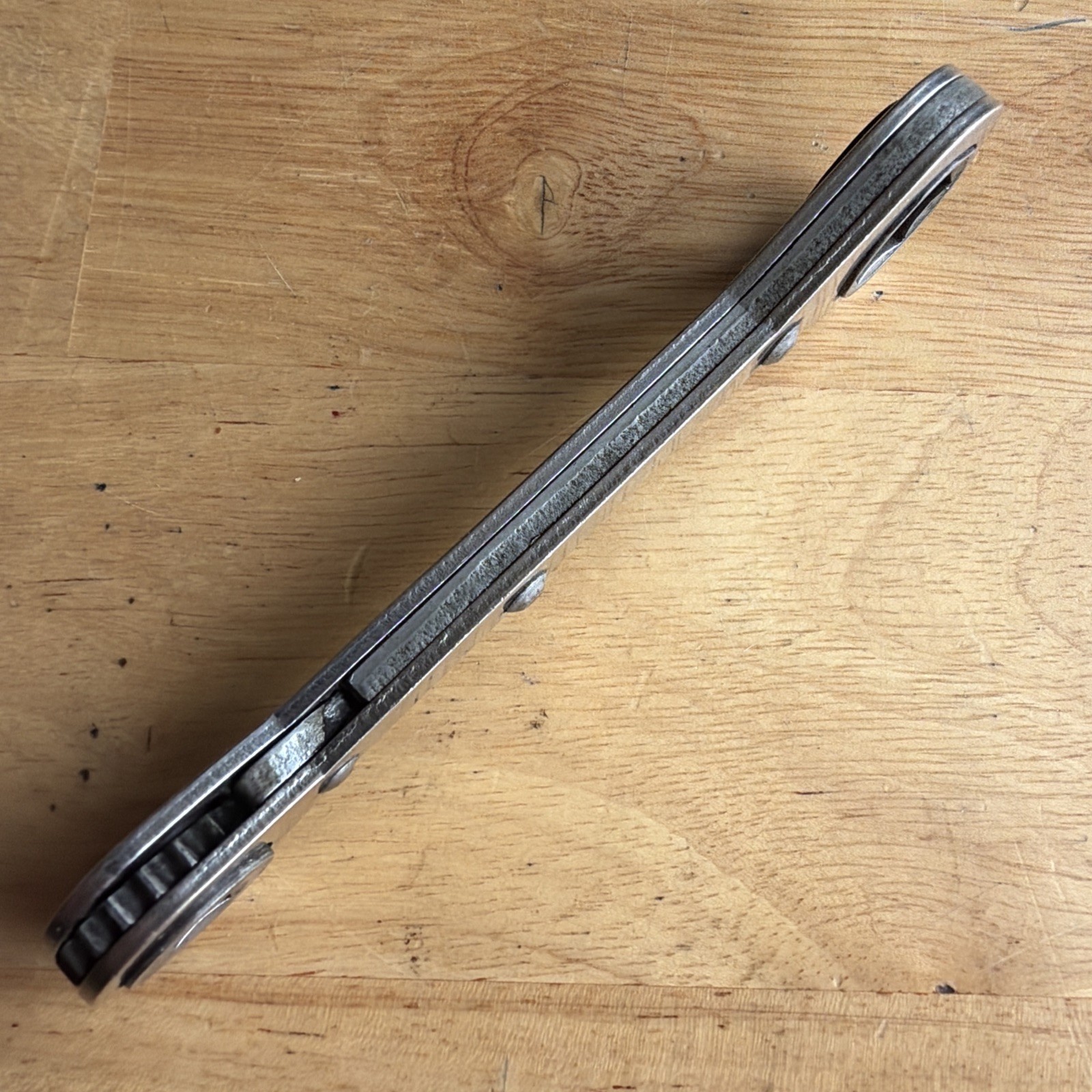 New Britain 1/4″ Square Ratcheting x 9/16″ 6 Point Fixed Box End Wrench RW40 USA