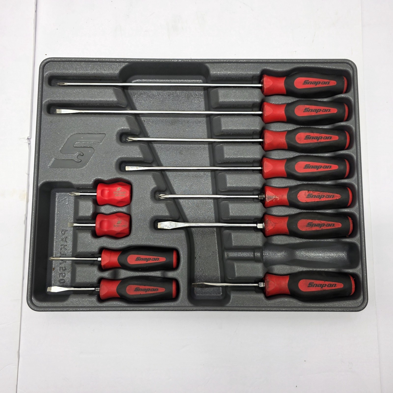 Snap On 11pc Soft Grip Combo Screwdriver Set (Missing 1 Screwdriver) (Red/Black)