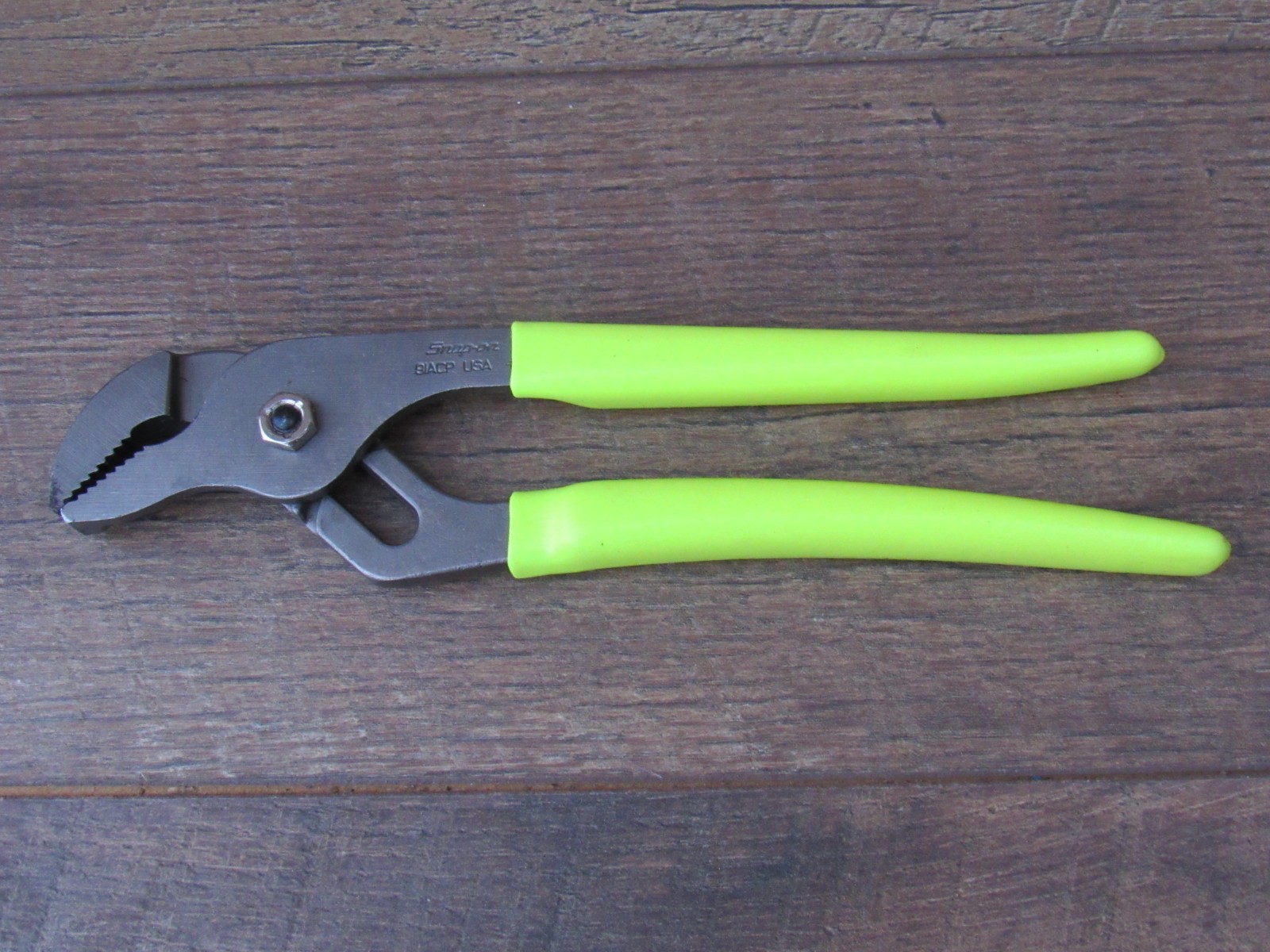 SNAP ON 91ACP HI VIZ YELLOW 9″ ADJUSTABLE JOINT INTERLOCKING CHANNEL PLIERS HV