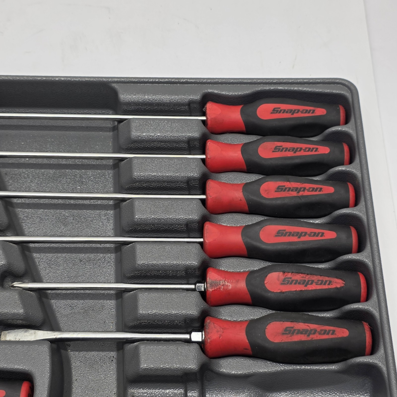 Snap On 11pc Soft Grip Combo Screwdriver Set (Missing 1 Screwdriver) (Red/Black)
