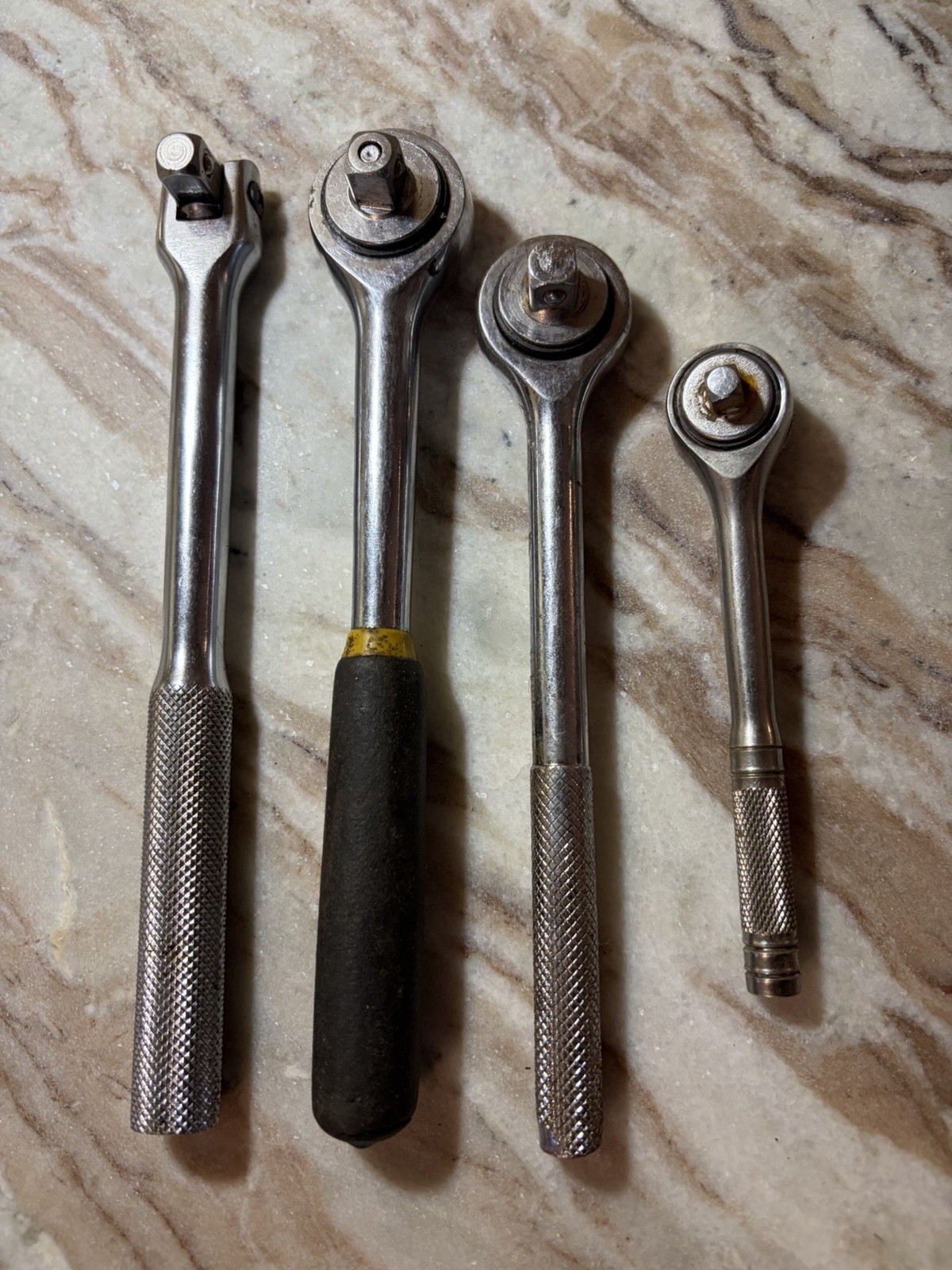 Mixed LOT of 4 Ratchets 3/8