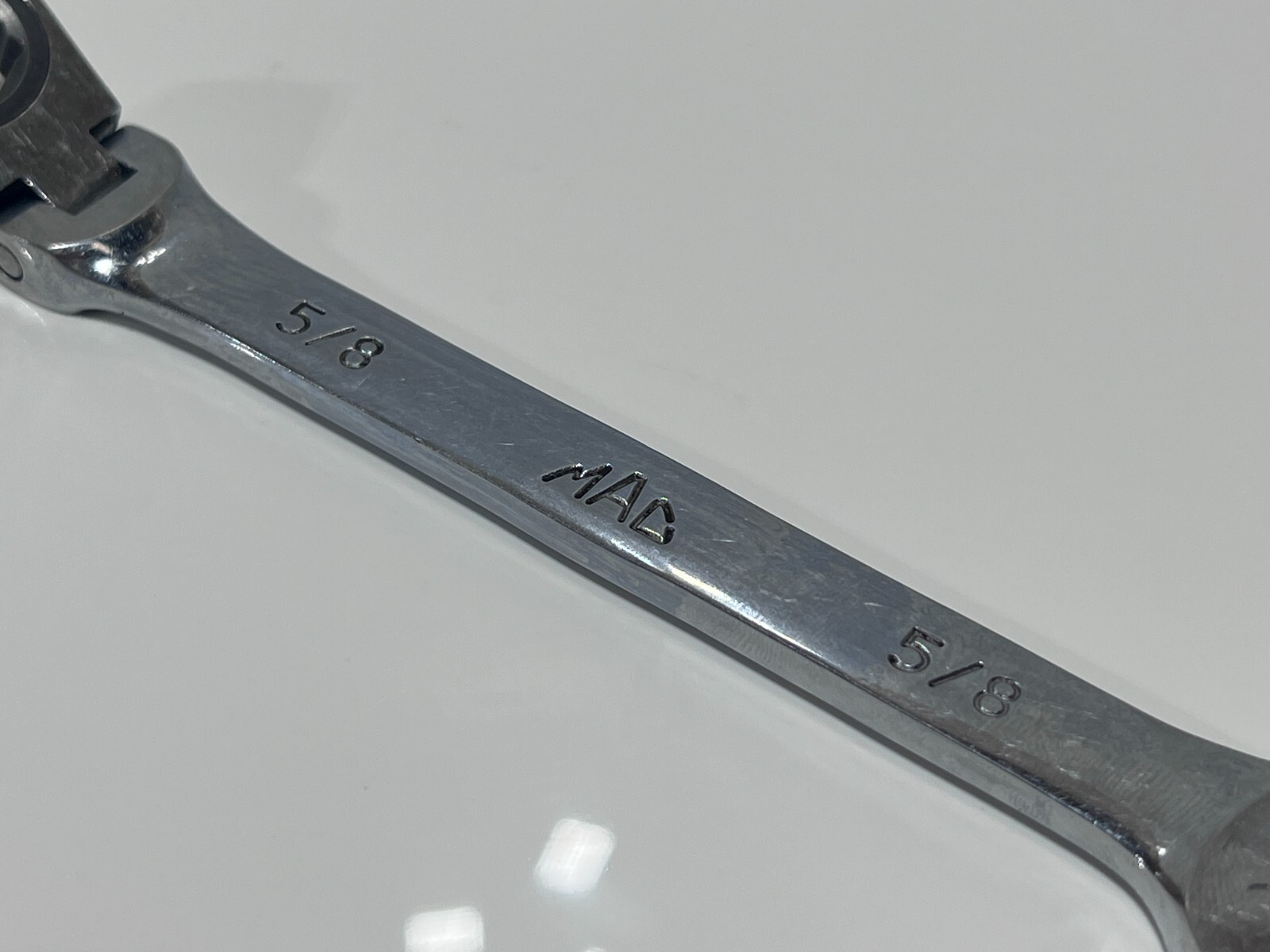 MAC Tools RWF220 SAE 5/8″ Flex Head Ratcheting Combination Wrench – 12 Point