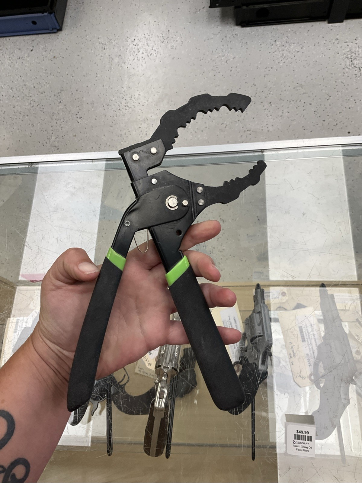 Matco Tools AUTO-ADJUSTABLE OIL FILTER PLIERS – Green OFAAG 230508