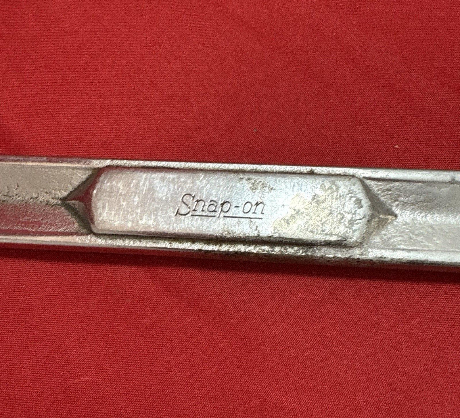 SNAP-ON Tools USA 30mm X 32mm Open-End Wrench VOM3032 Marked 14 Inches