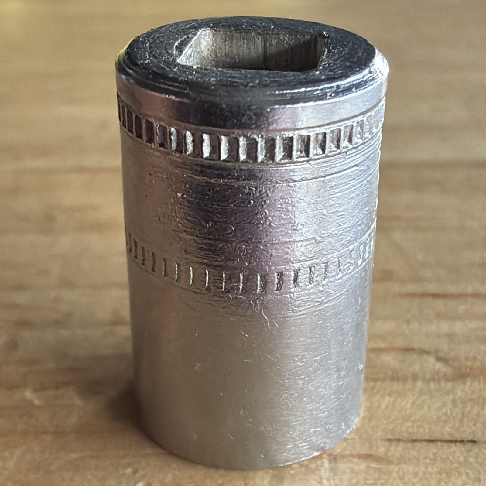 Walden Worcester 5/16″ Shallow Socket 1/4″ Drive 8 Point Double Square 3160 USA