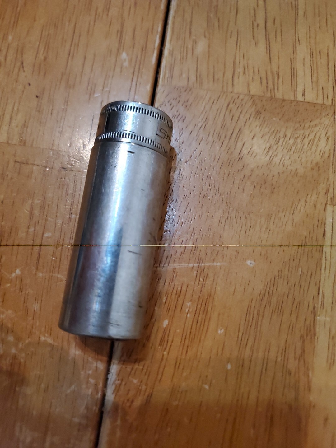 Snap On 3/8 Drive 18MM 6PT Deep Socket SFSM18