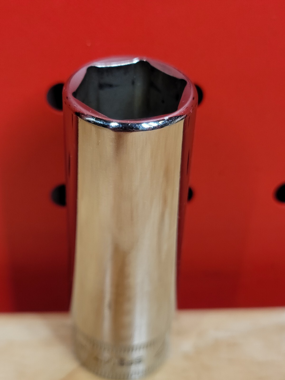 Snap-on Tools SFSM17 17mm 3/8″ Drive 6-Point Metric Deep Chrome Socket