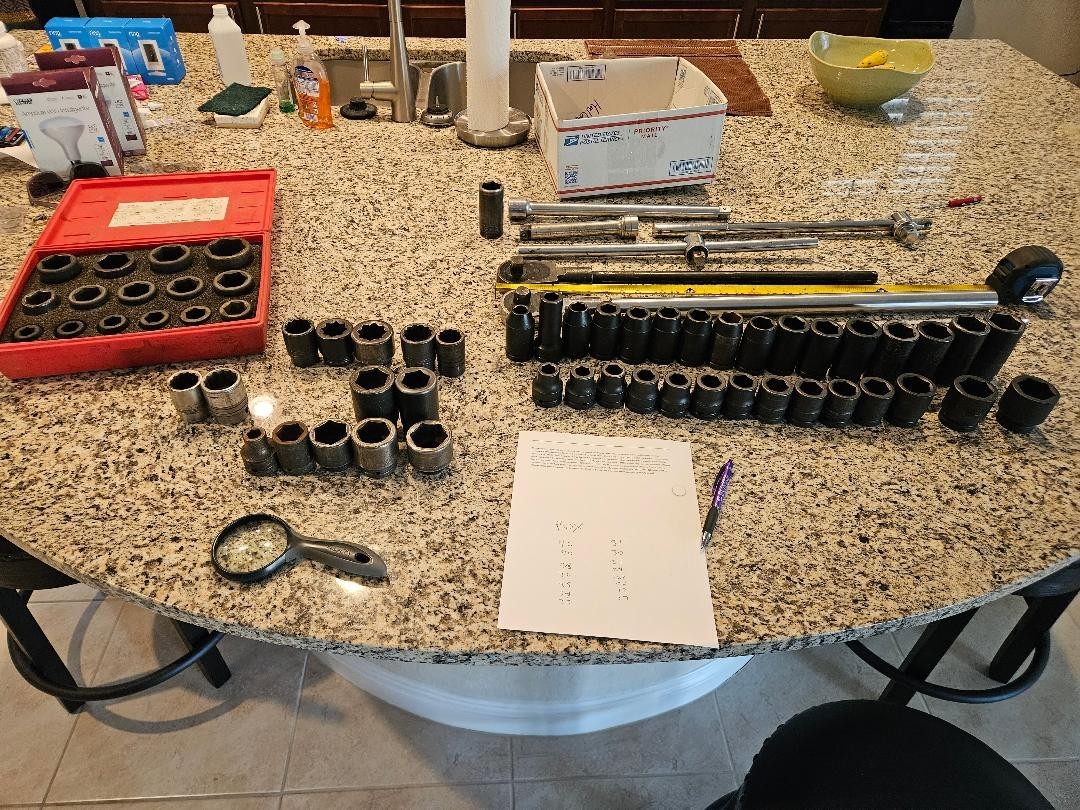 Snap On 3/4 Drive, Sockets, Ratchets, T Bars, & Extensions READ BELOW. 65 Pieces
