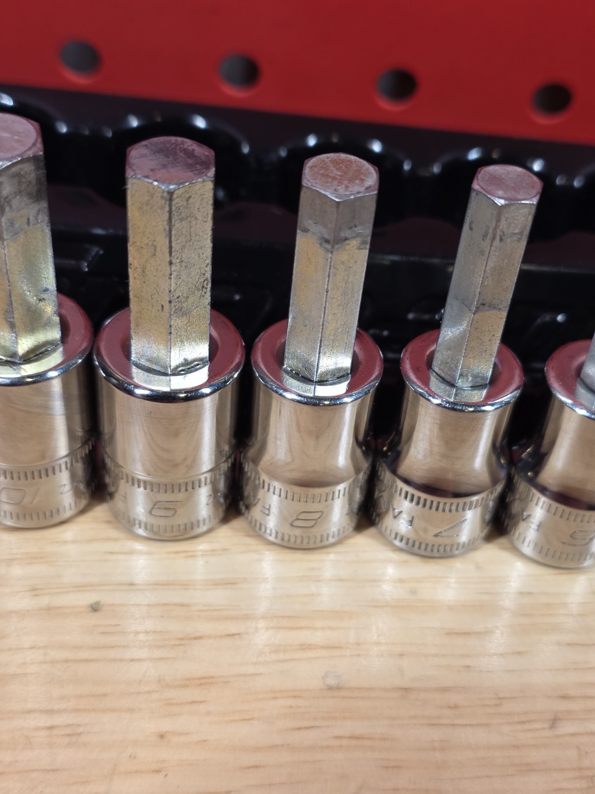 Snap-on Tools 207EFAMY 4-10mm 3/8″ Drive 7-Piece Metric Hex Socket With Holder