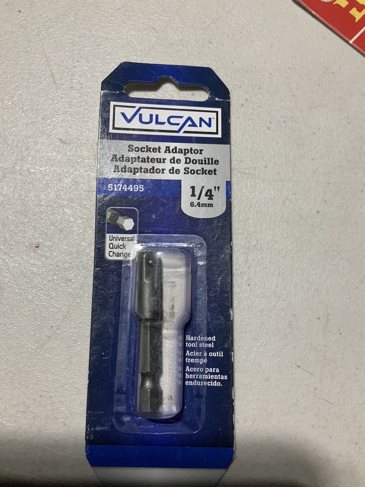 3PC MIXED BRANDS 1/4, 3/8, 1/2¨DRIVE -1/4» SOCKET ADAPTER W/FREE BONUS DRIVER