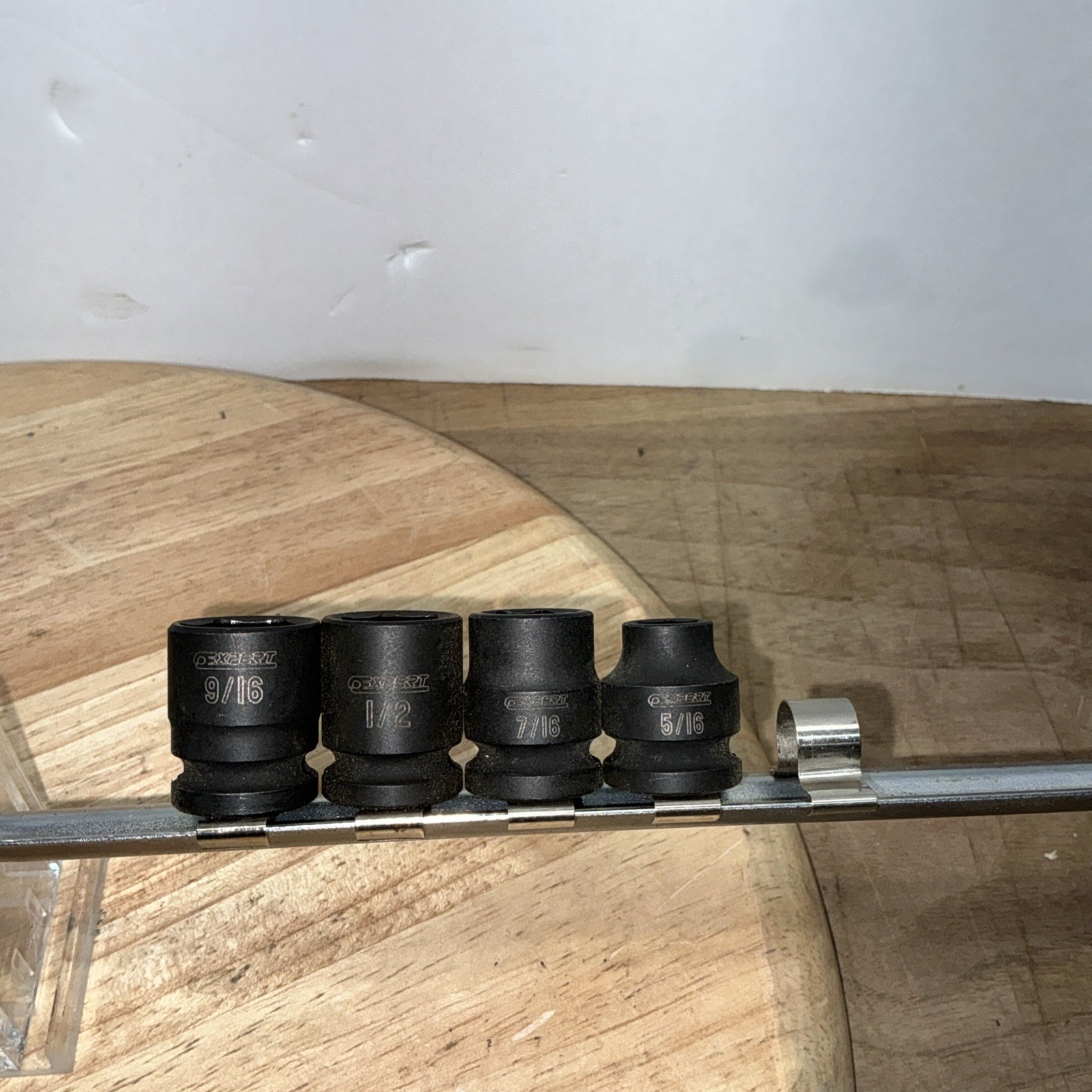 Expert 3/8”. Drive Shallow 12 Piece Socket Set. 6-point SAE(J)