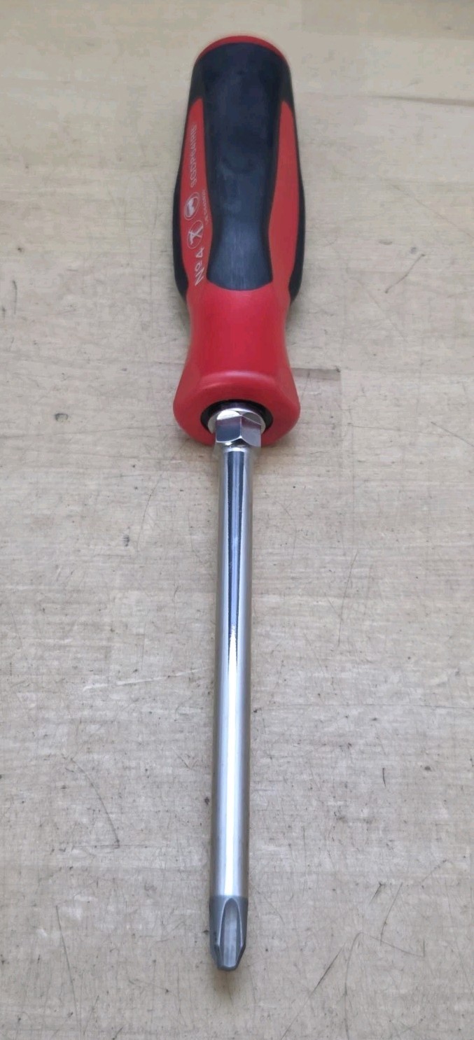 New Snap On SGDP64IRB – #4 Phillips Tip X 6″ Long Blade Soft Grip Screwdriver