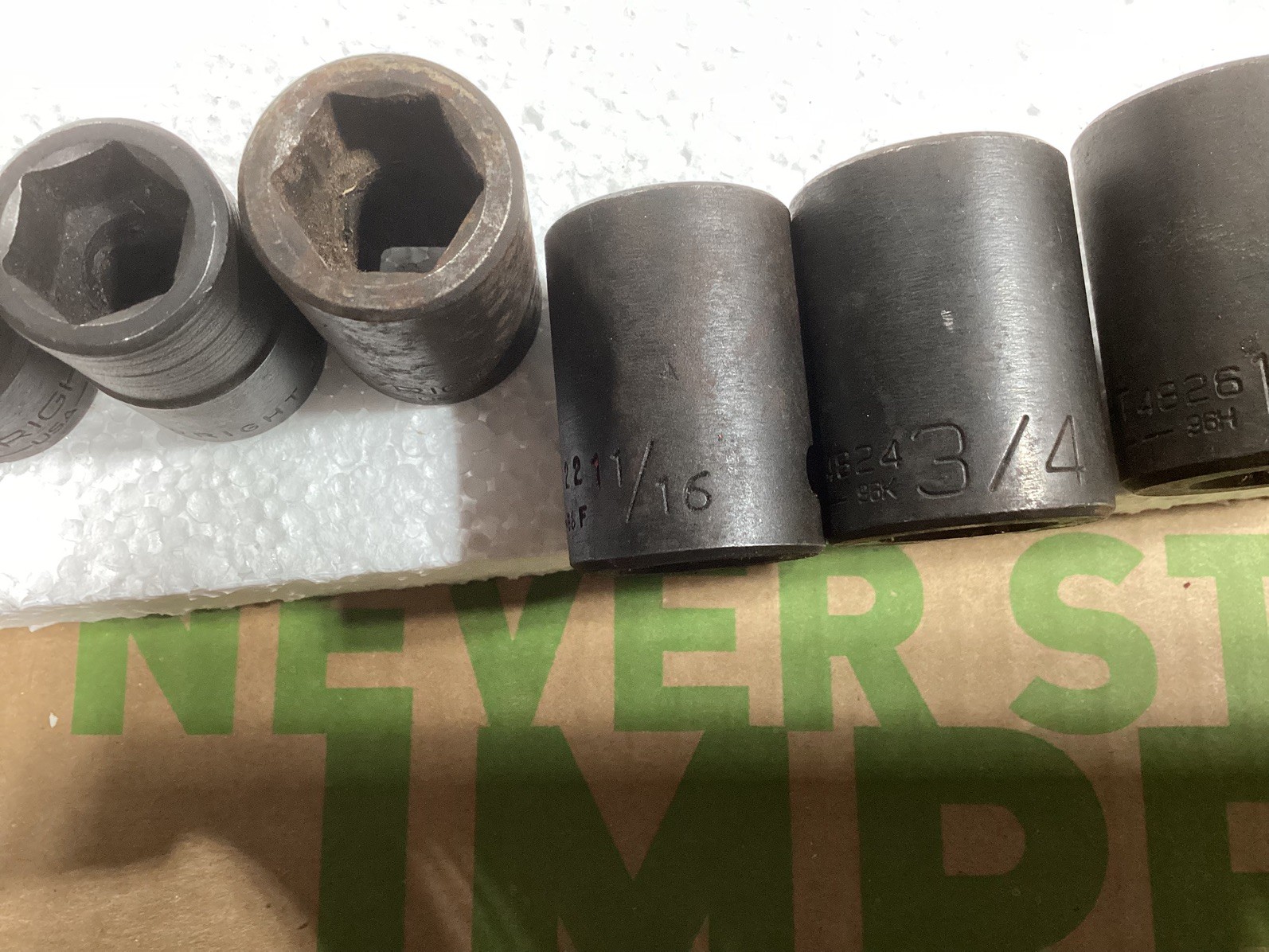 WRIGHT Tools 1/2″ Drive SAE Impact Socket Set 1/2 – 1 1/16 Tray 9 sockets