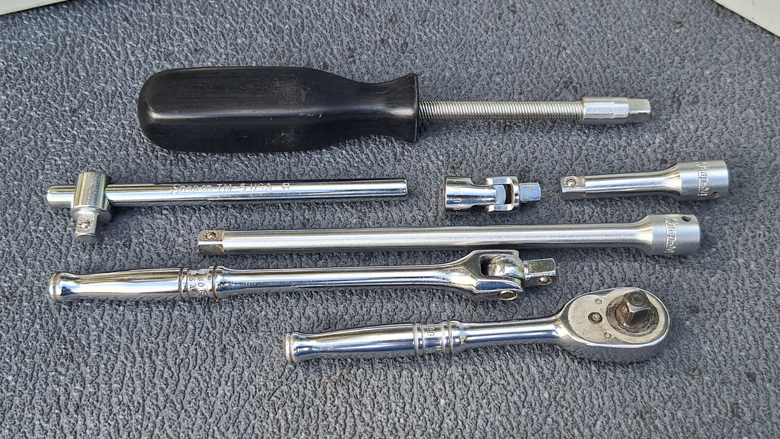 RARE 1968 Snap On R5094 30-pc Small Bolt & Nut 1/4 & 3/8 Socket Set w/GREY Case