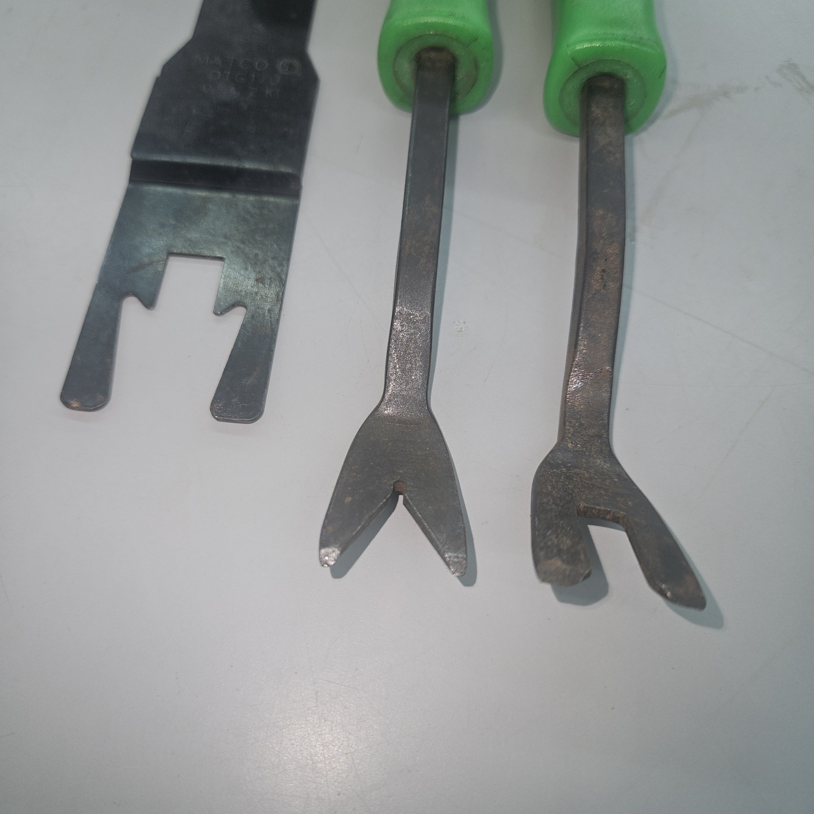 Matco Tools 3pcs Green Upholstery Trim Tool Set DTO3M, DTO4M & DTG170