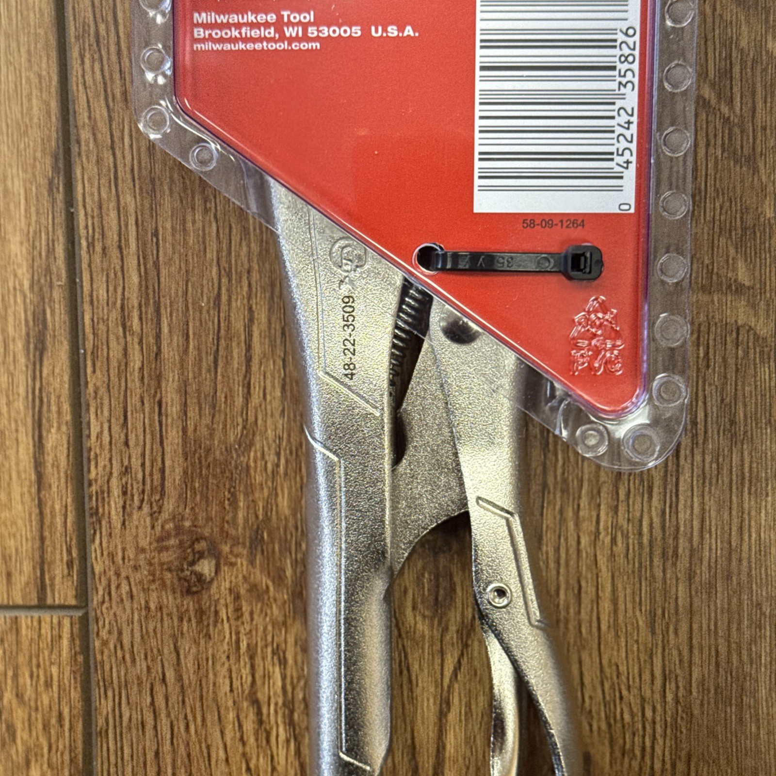 Milwaukee 48-22-3509 – 9″ Inch «Torque Lock» Long Nose Locking Pliers