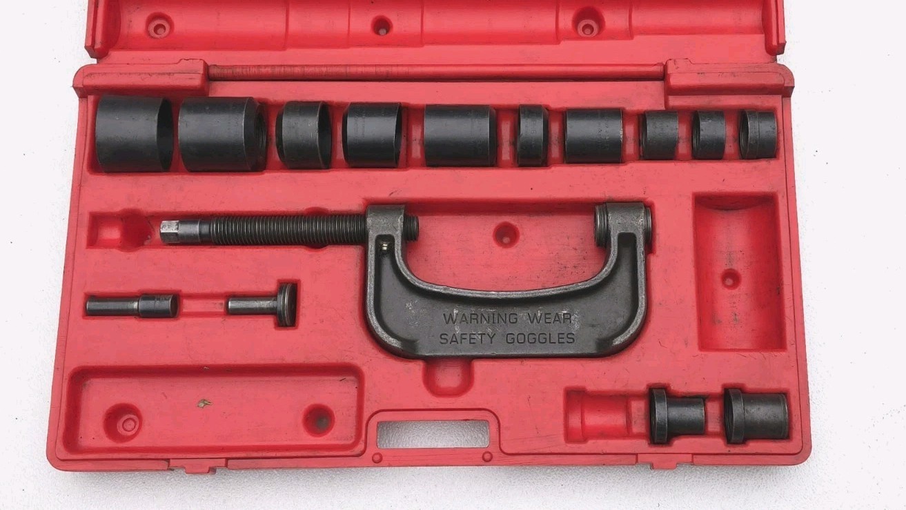 Snap On BJP1 – Master Ball Joint & Universal Joint Press Set