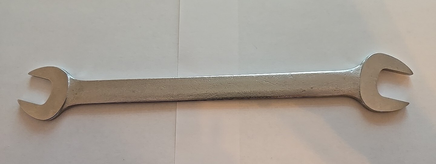 Snap On Tools 5/8″-11/16″ Chrome Low Torque Slime Line Open End Wrench LTA2022