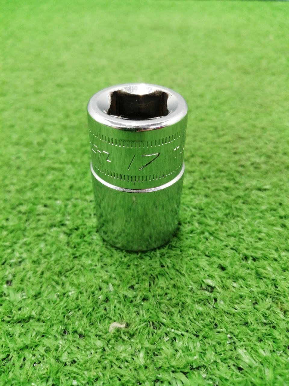 Snap-on TWM17 1/2″ Drive 6-Point Metric 17 mm Flank Drive Shallow Socket