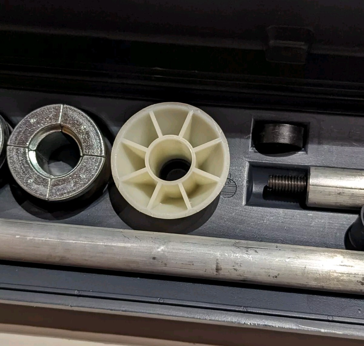Lisle 18000 Universal Camshaft Bearing Tool New/Free Shipping!!