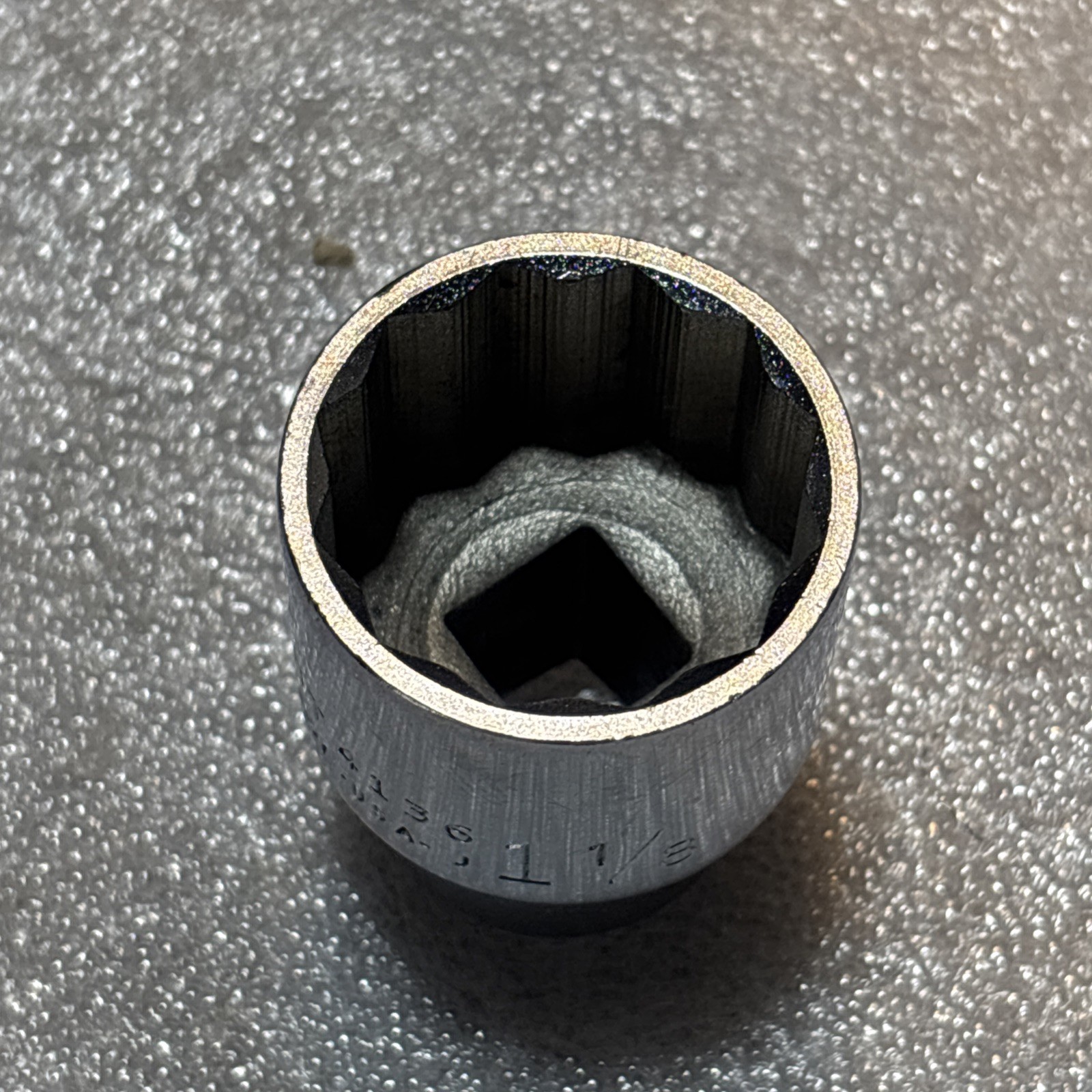 Wright vintage 1-1/8″ 12 Point Shallow Chrome Socket 1/2″ Drive 4136 USA- 1969