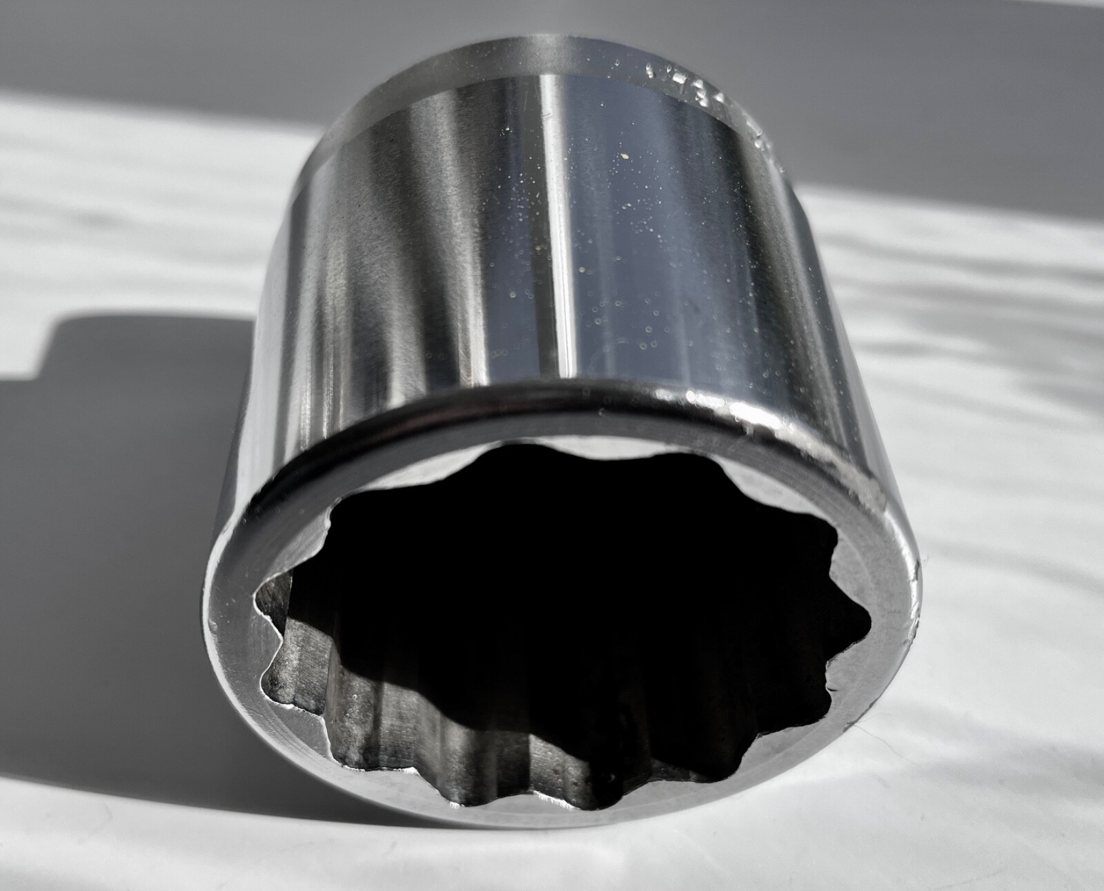 SNAP-ON (BLUE POINT) • 3/4″ DRIVE 12-POINT SAE 1-7/8″ SHALLOW SOCKET • U602