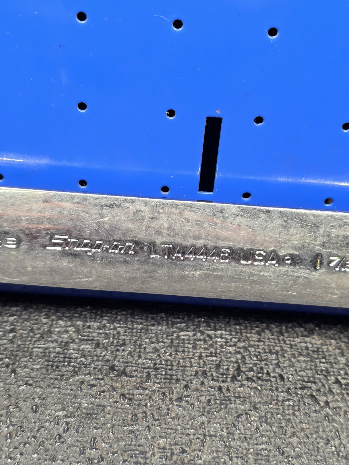 Snap-on LTA4446 1-3/8″ x 1-7/16″ 15° Offset Thin Low Torque Open-End Wrench