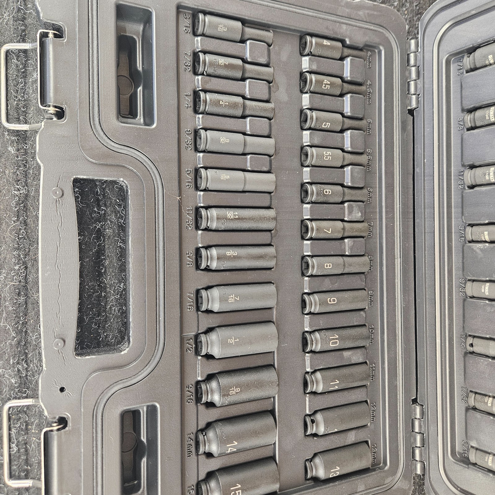 Dewalt DWMT19251 1/4″ Drive MM/SAE Impact Rated Socket Set-***NEW***