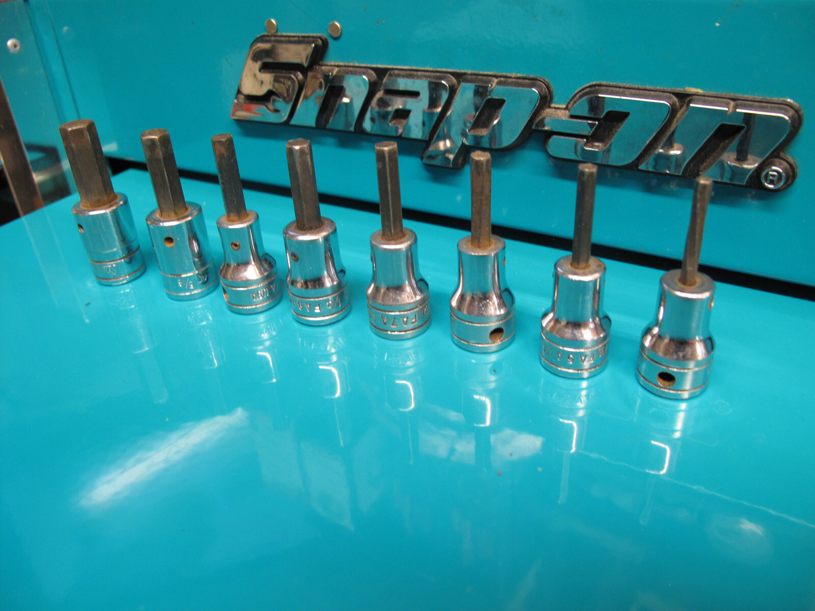 Snap On 8 pc 3/8″ Drive SAE Standard Hex Bit Socket Set (1/8-3/8″) – 208EFAY