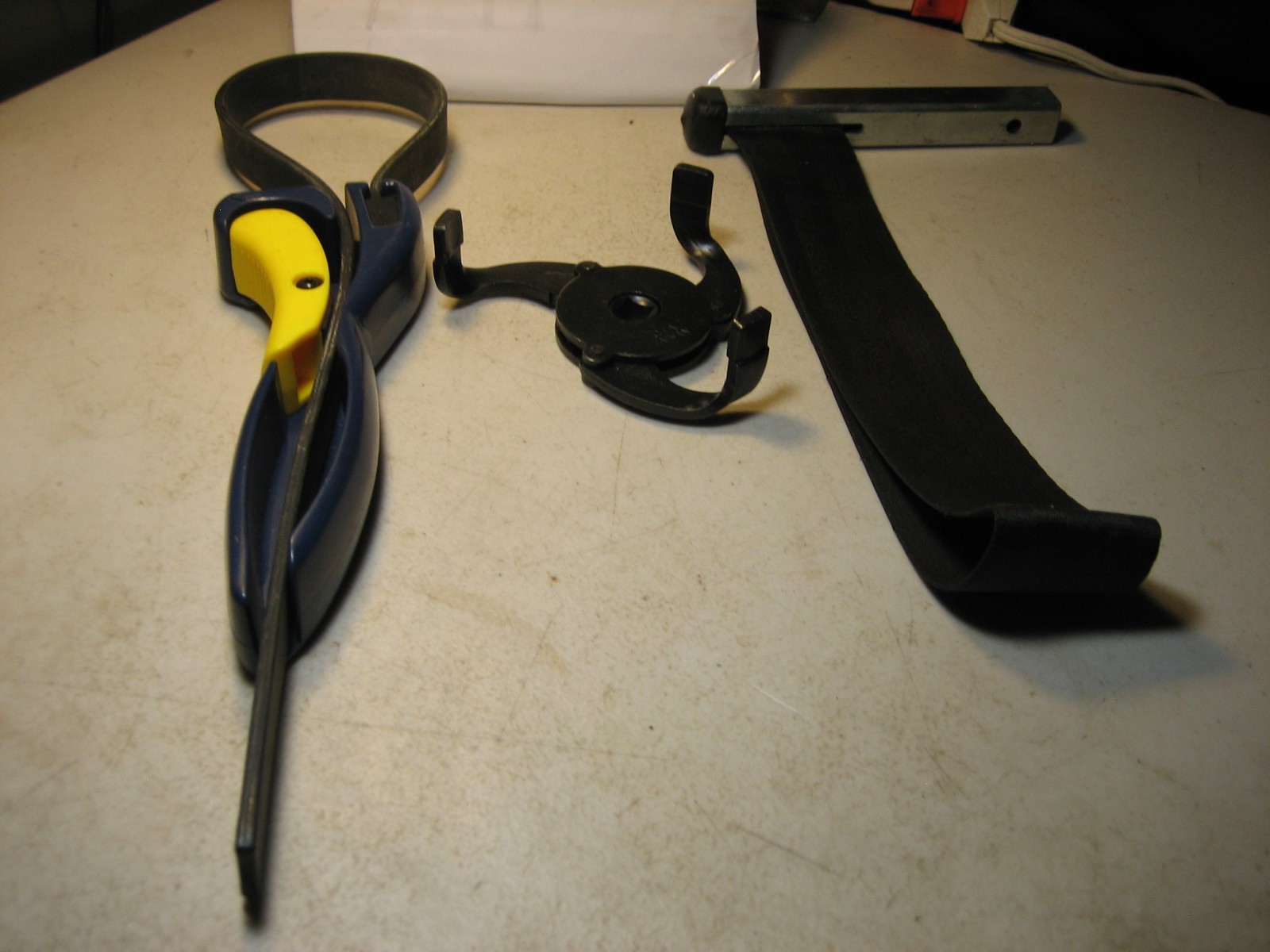 OIL FILTER WRENCHES (3 PIECES)