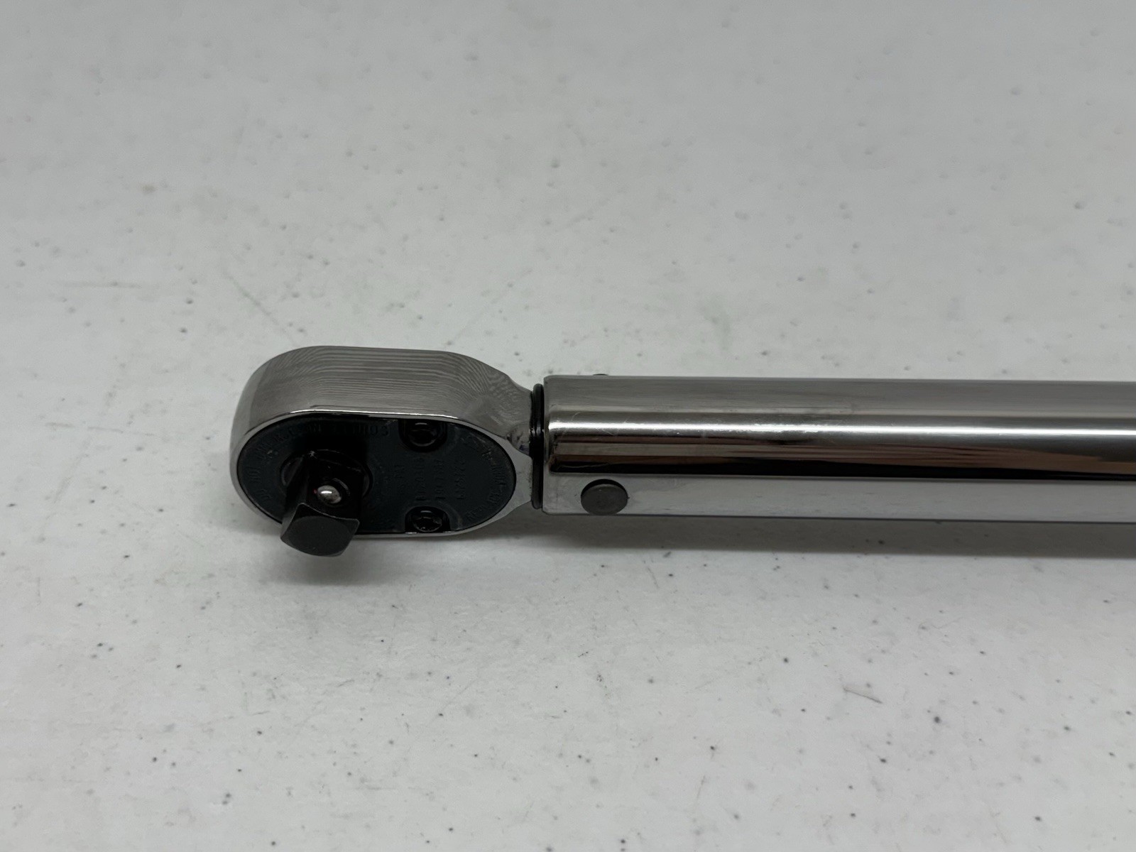 Snap On 3/8” Dr RED Adjustable Click Type Torque Wrench #QE2R100R