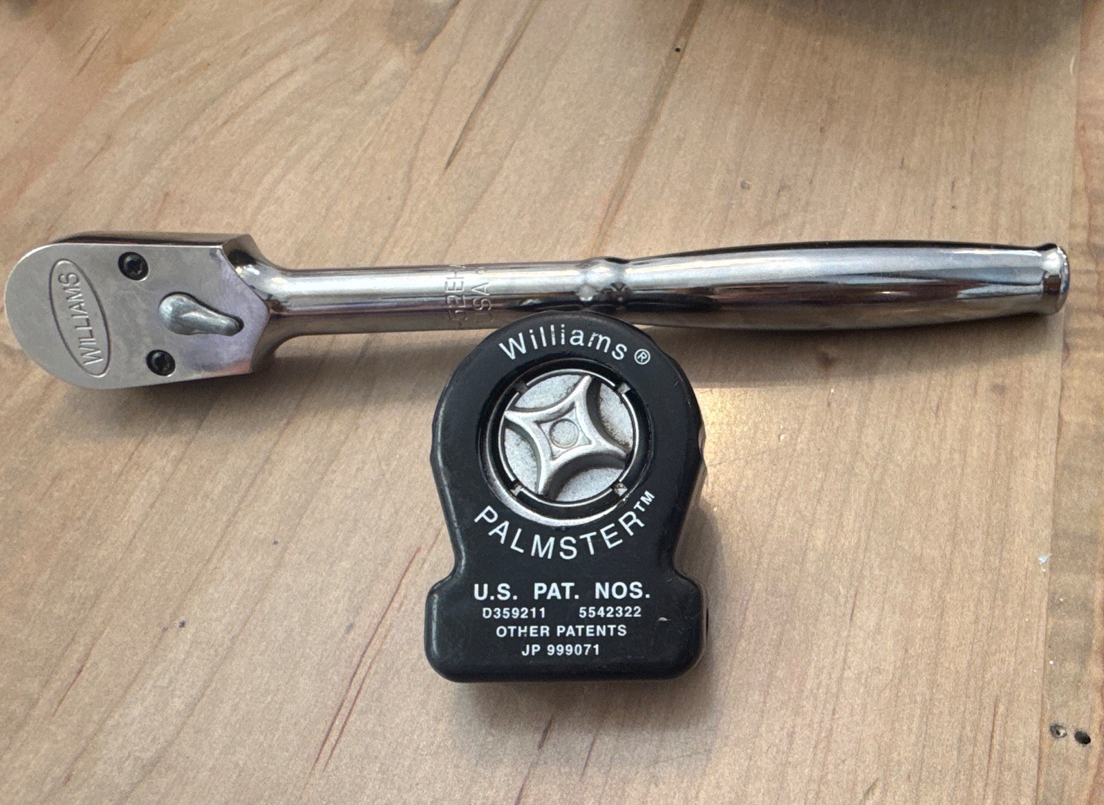 Williams B-52EHA 3/8” drive, 8-in enclosed head ratchet and William’s Palmster