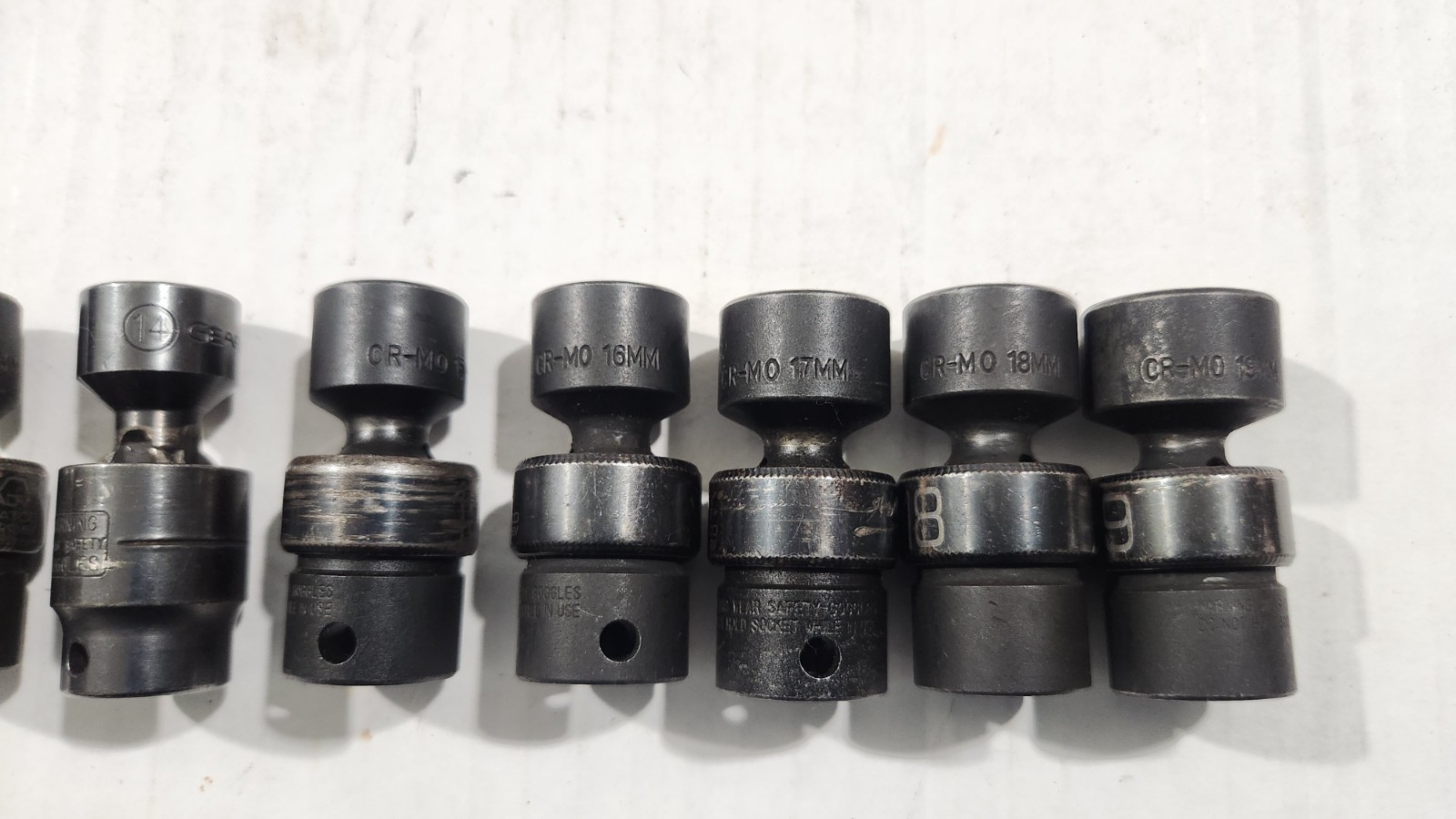 Matco 10-19MM ADV 10 Pc. 3/8″ Metric 6 Point Swivel Universal IMPACT Socket Set