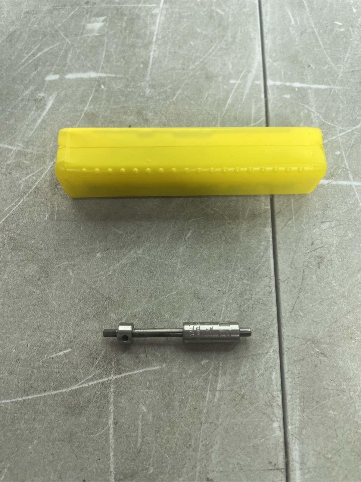 Walton 10053 #5 3.2mm 3- Flute Tap Exractor