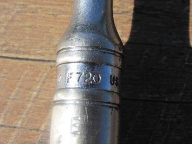 SNAP ON 3/8″ DRIVE F720 CHROME STANDARD HANDLE RATCHET UNDERLINE SILVER BADGE