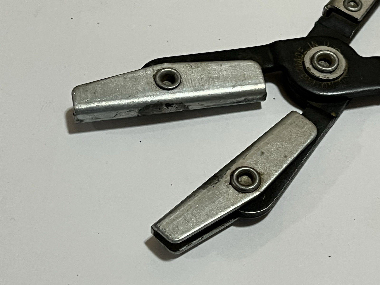 KD Tools Vintage No 145 Hose Clamp Locking Pinch Pliers 2-1/2″ Wide Jaws USA