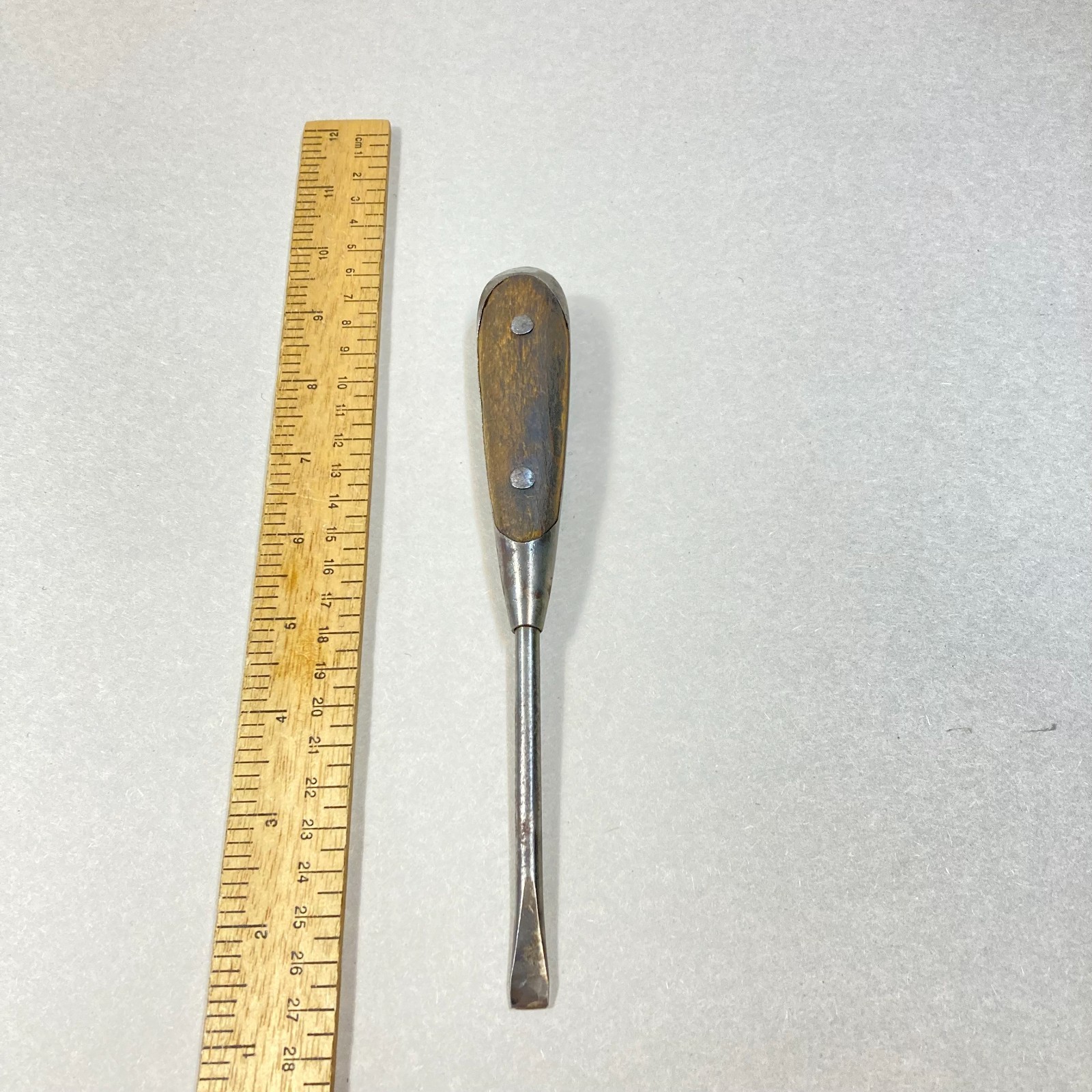 Vintage Hercules Perfect Screwdriver Flat Slotted Wood Handle 8″