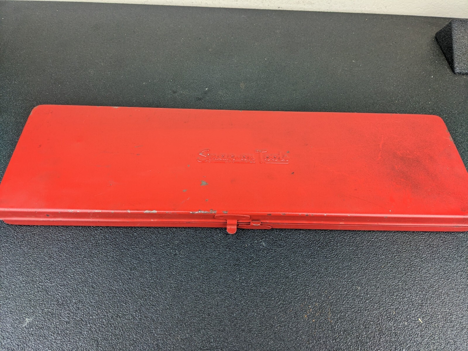 #bj954 Snap On Tools USA KRA-284 (Kenosha WI) Red Metal Tool Case Box