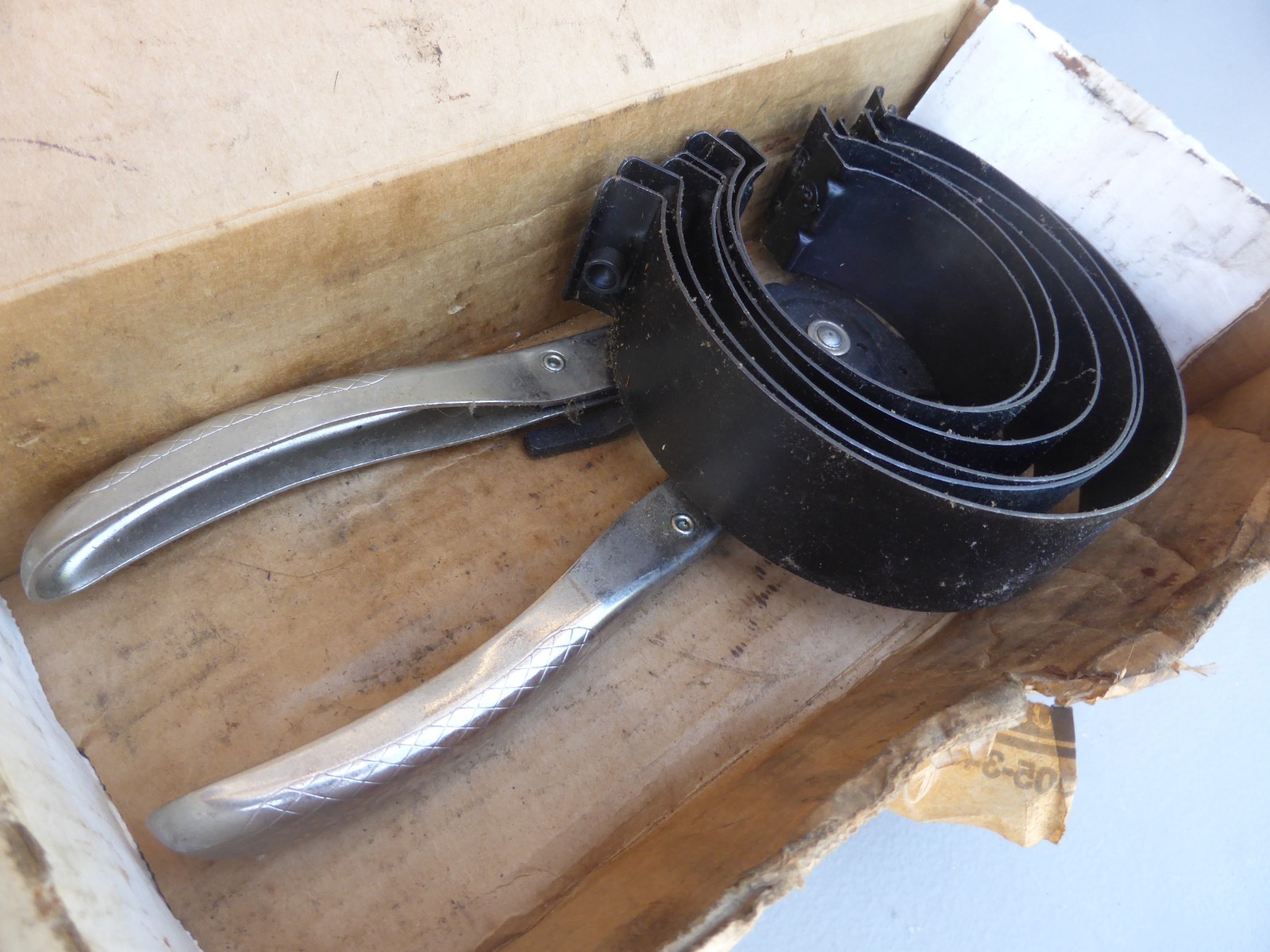 Rowe 6 Band Piston Ring Compressor Set Tool 09-5086 Harley Motorcycle