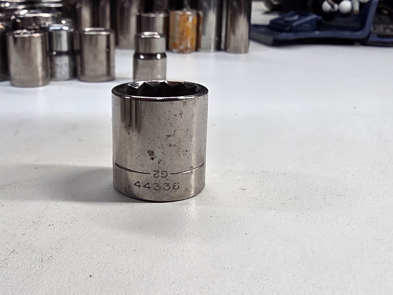 Craftsman USA 11/16″ Socket 12 Point 3/8″ Drive Inverted G2 44336