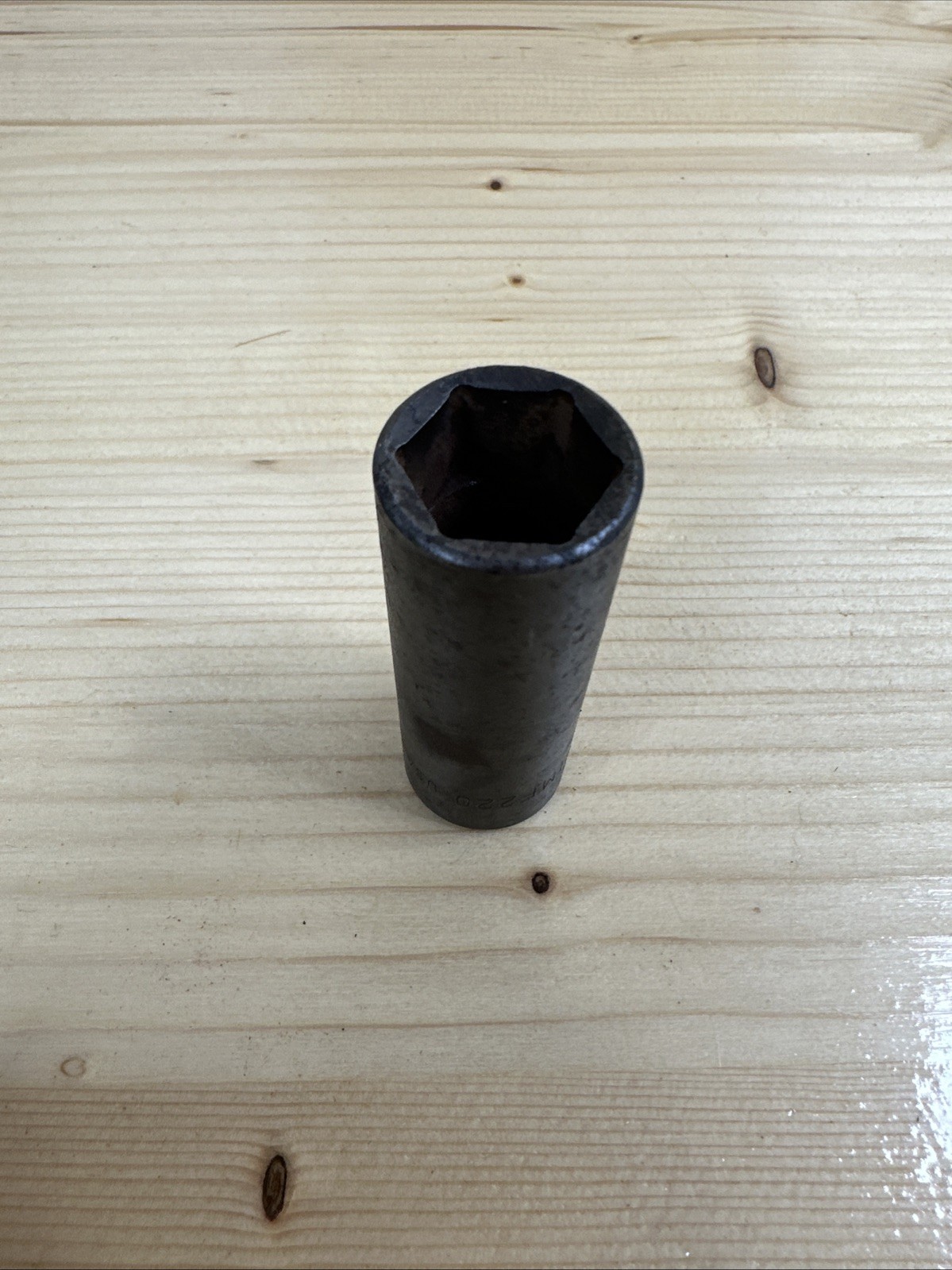 Snap-on Tools USA 3/8″ Drive 11/16″ SAE Deep 6 Point Impact Socket SIMF220