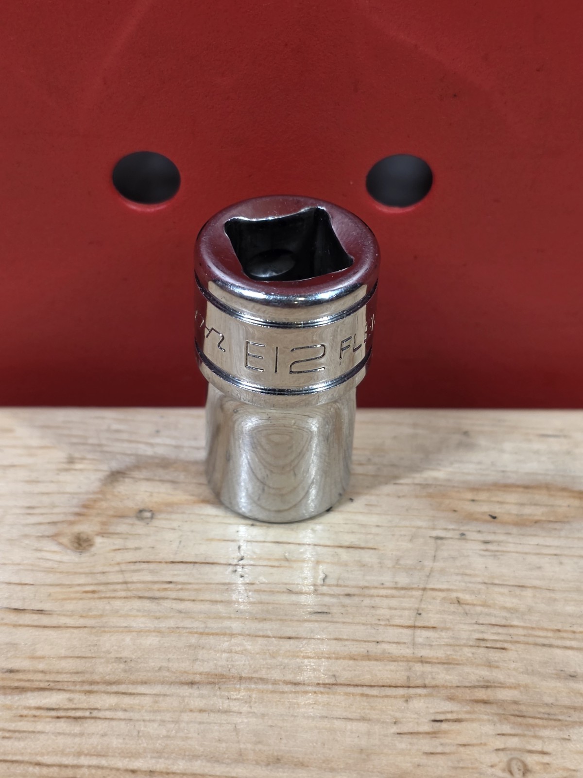 Snap-on Tools FLE120A E12 3/8″ Drive Inverted TORX Chrome Socket External E Torx