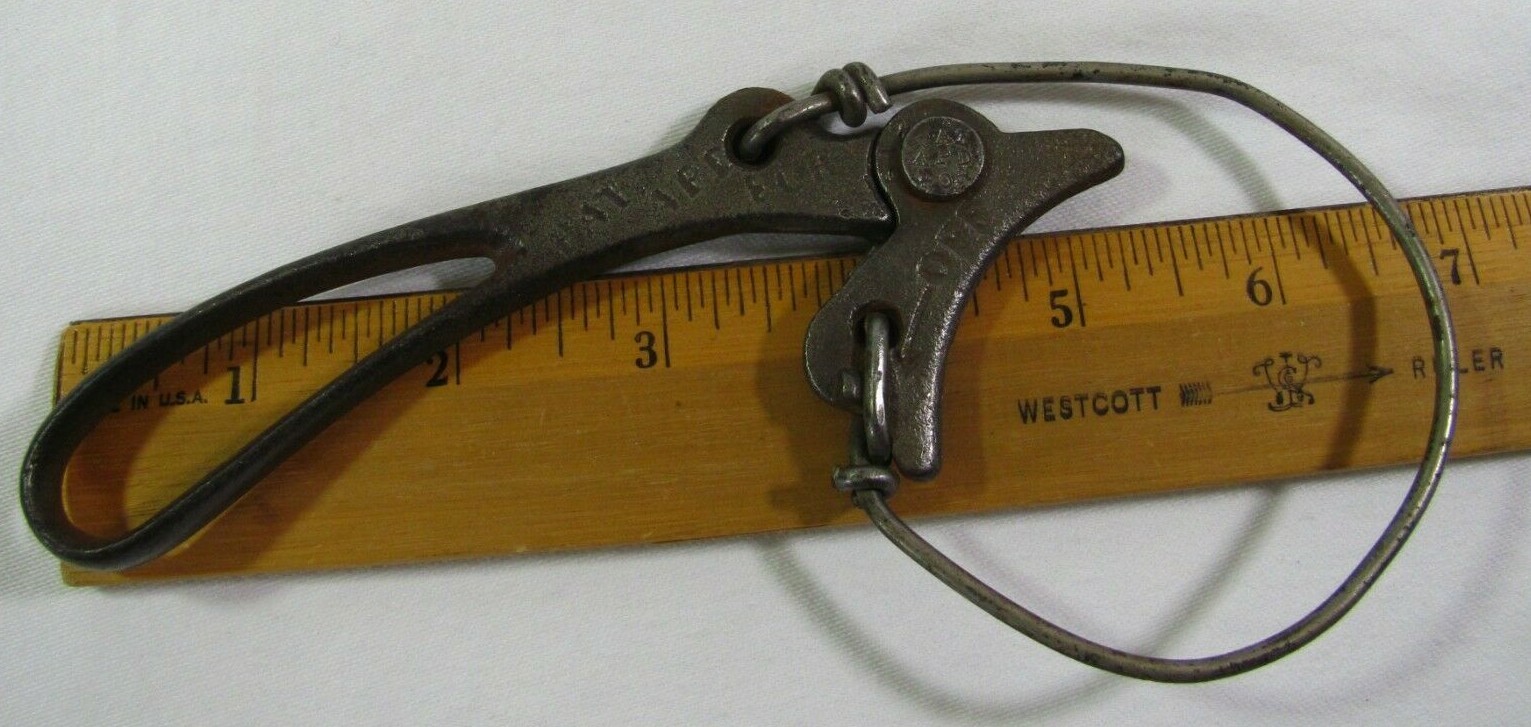 Antique Primitive Oil Filter Wrench – Best S. Co. Lancaster PA in Very Good Cond
