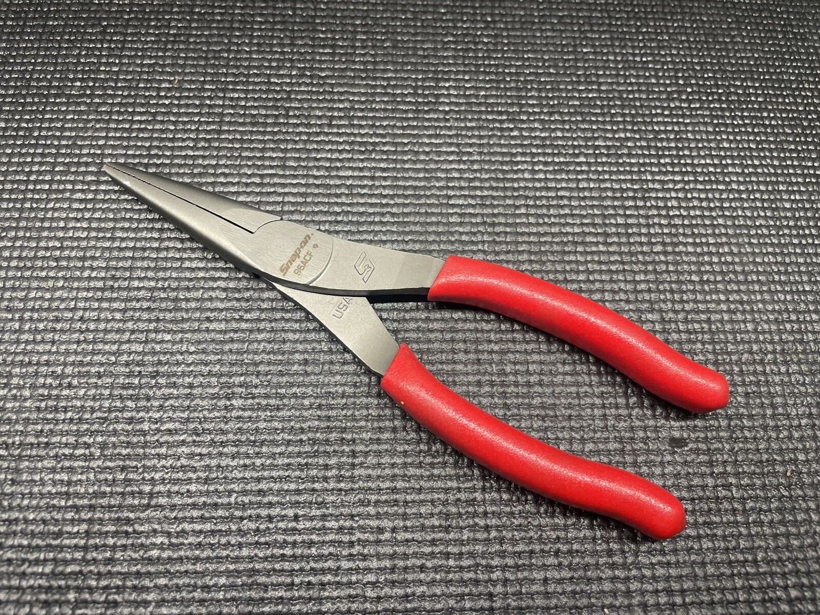 !BRAND NEW! Snap-On Tools USA NEW STYLE 8″ RED Talon Grip Long Nose Pliers 96ACF