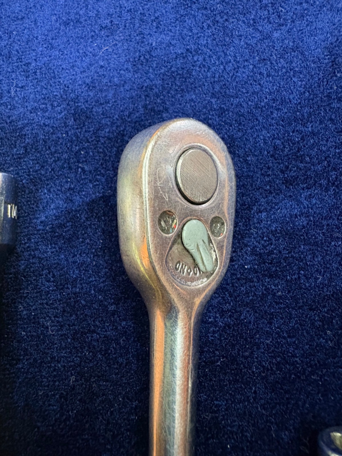 vintage Snap On 1/4″ ratchet TM 70 B, two (2) extensions one 2″, one 4″ included